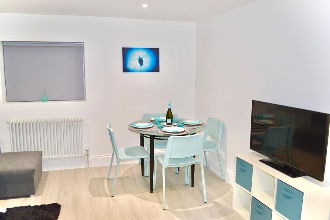 Fidelity Stays Beach Themed Apartment Hove Exteriér fotografie