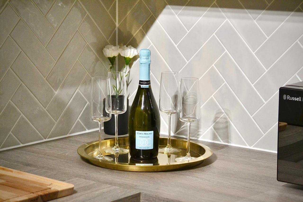 Fidelity Stays Beach Themed Apartment Hove Exteriér fotografie